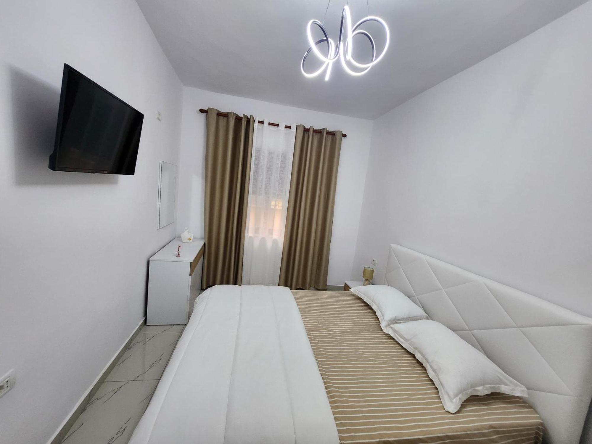 Nevi Apartment ティラナ エクステリア 写真