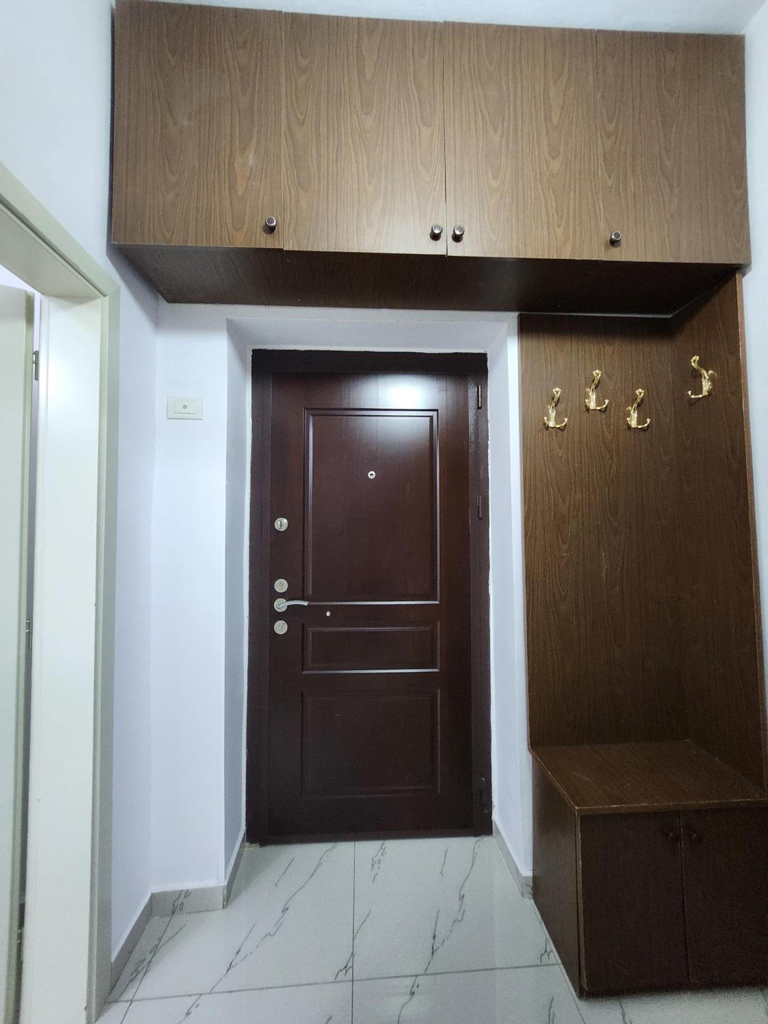Nevi Apartment ティラナ エクステリア 写真